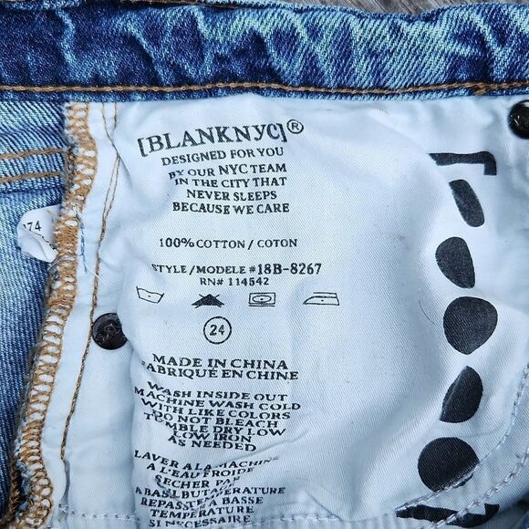 Blank NYC Pin Up High Rise Shorts 24 - Picture 4 of 6